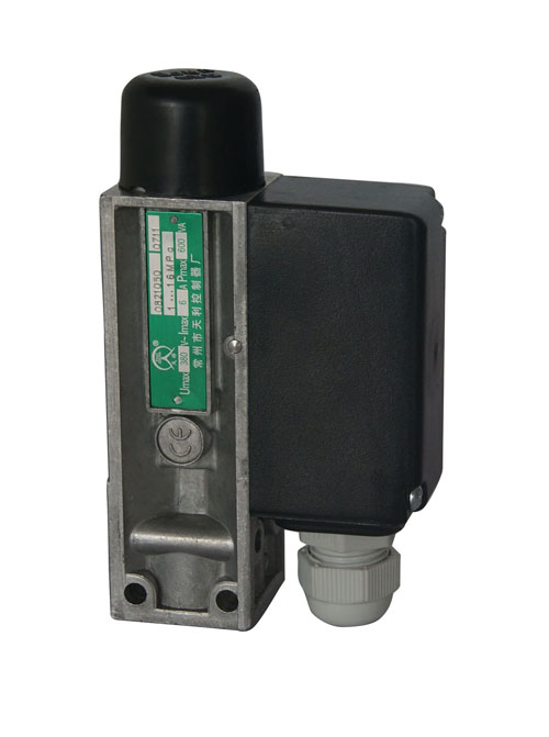  505/8D压力控制器 